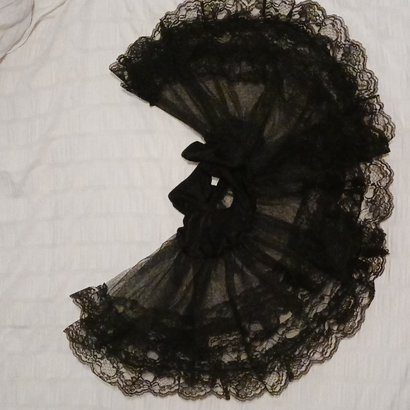 NWOT OS Black Lace Petticoat - Picture 2 of 4